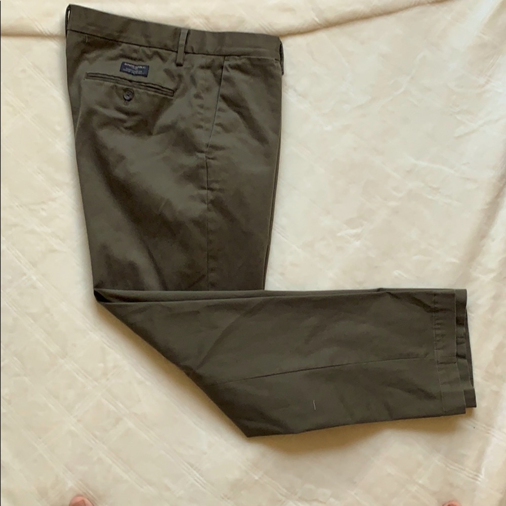 Banana Republic Aiden Chino Green